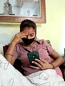 Payal G online show from 10/18/25, 04:04