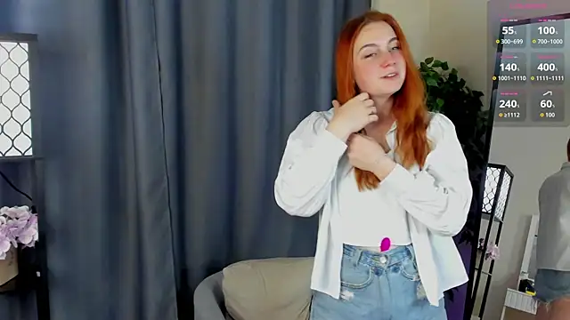 KellyeOun online show from 10/21/25, 01:39