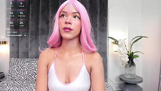 ImLuuciia online show from 10/17/25, 04:04