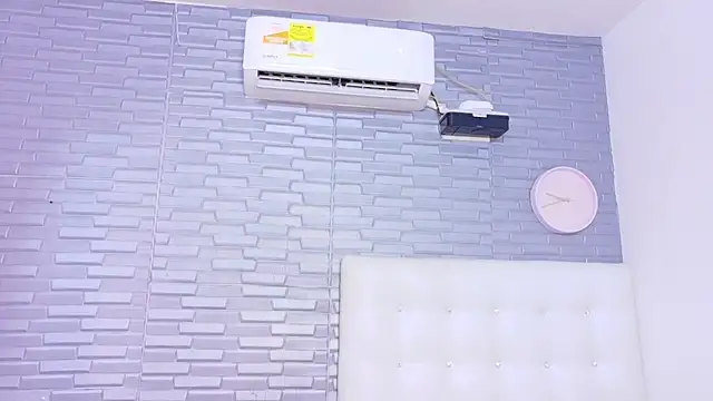 Hungry pussy18 online show from 10/15/25, 01:33