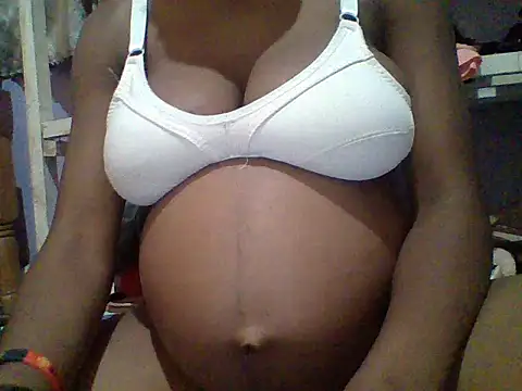 Snapshot of Jasmine_fun586 chatting on 10/08/25, 07:17 Jasmine fun586 online show from 10/08/25, 07:17