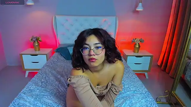 sunny maya  online show from 11/23/25, 08:41