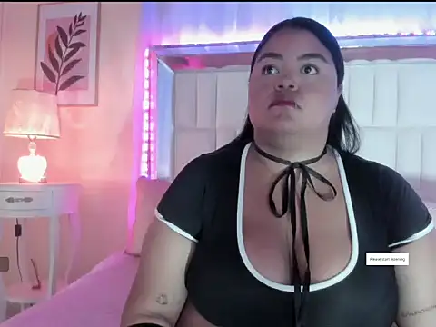 LunaaBlaze online show from 11/14/25, 12:26