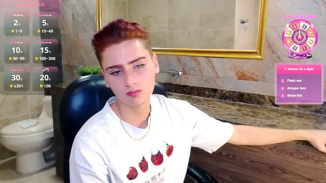 Snapshot of Alex_Millerss chatting on 10/14/25, 08:31 Alex Millerss online show from 10/14/25, 08:31