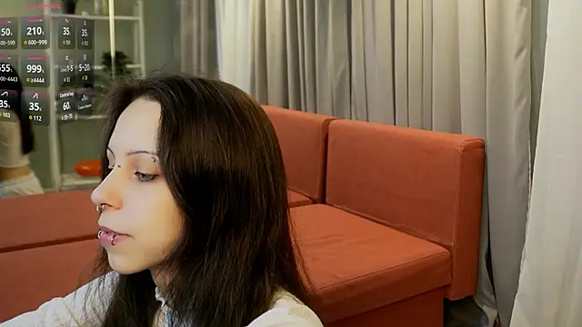 Snapshot of Amber__lust chatting on 11/11/25, 01:11 Amber lust online show from 11/11/25, 01:11