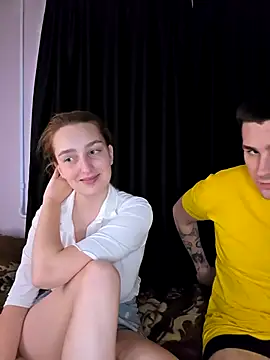 Sweet Little Lie online show from 10/25/25, 08:11