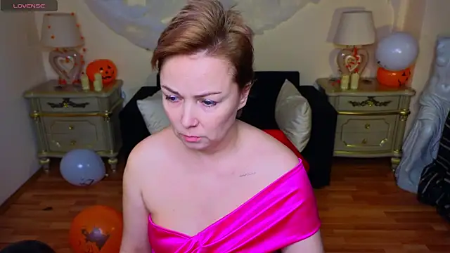 Viola Rayden online show from 10/15/25, 11:32