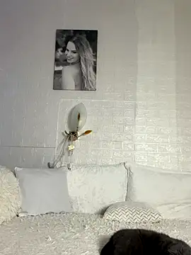 MIRAA LUV online show from 10/31/25, 03:46