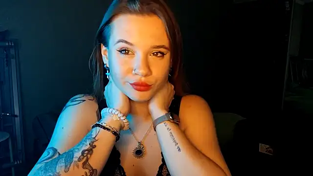 QuiveredFrown online show from 10/21/25, 12:28