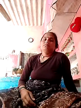 Snapshot of Rekhaji34 chatting on 10/12/25, 05:50 Rekhaji34 online show from 10/12/25, 05:50