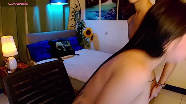 Snapshot of AsianCarl chatting on 10/22/25, 05:19 AsianCarl online show from 10/22/25, 05:19