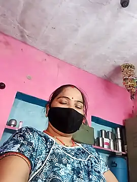 Snapshot of Ut_kanchna chatting on 10/09/25, 11:08 Ut kanchna online show from 10/09/25, 11:08