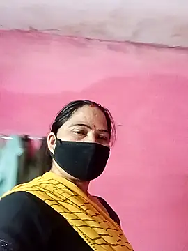 Snapshot of Ut_kanchna chatting on 10/12/25, 12:37 Ut kanchna online show from 10/12/25, 12:37