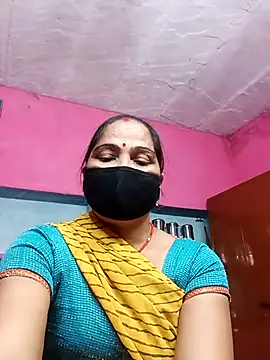 Snapshot of Ut_kanchna chatting on 10/21/25, 12:17 Ut kanchna online show from 10/21/25, 12:17