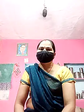 Snapshot of Ut_kanchna chatting on 10/23/25, 04:56 Ut kanchna online show from 10/23/25, 04:56