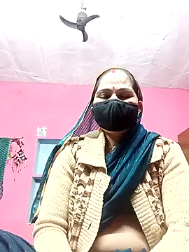 Snapshot of Ut_kanchna chatting on 10/28/25, 12:09 Ut kanchna online show from 10/28/25, 12:09