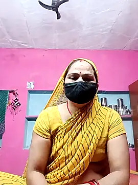 Snapshot of Ut_kanchna chatting on 10/30/25, 01:56 Ut kanchna online show from 10/30/25, 01:56