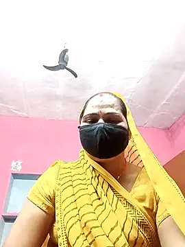 Snapshot of Ut_kanchna chatting on 11/01/25, 02:19 Ut kanchna online show from 11/01/25, 02:19