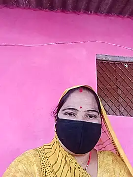 Snapshot of Ut_kanchna chatting on 11/02/25, 04:26 Ut kanchna online show from 11/02/25, 04:26