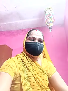 Snapshot of Ut_kanchna chatting on 11/04/25, 01:32 Ut kanchna online show from 11/04/25, 01:32