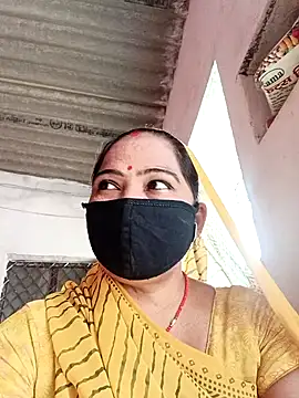 Snapshot of Ut_kanchna chatting on 11/21/25, 06:34 Ut kanchna online show from 11/21/25, 06:34