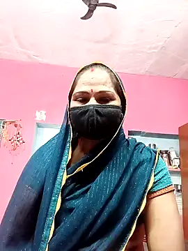 Snapshot of Ut_kanchna chatting on 11/23/25, 10:04 Ut kanchna online show from 11/23/25, 10:04