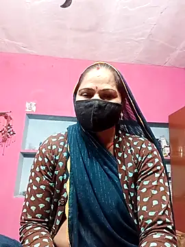 Snapshot of Ut_kanchna chatting on 11/23/25, 11:37 Ut kanchna online show from 11/23/25, 11:37