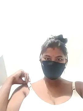 Snapshot of Hot_radhaji chatting on 10/15/25, 03:45 Hot radhaji online show from 10/15/25, 03:45