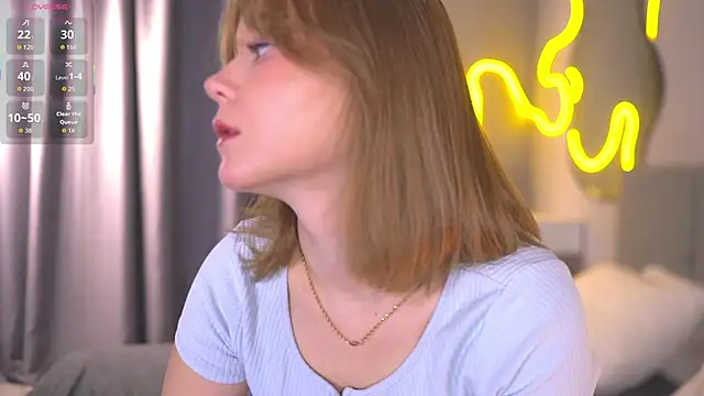 lorapalmerry online show from 10/30/25, 02:51