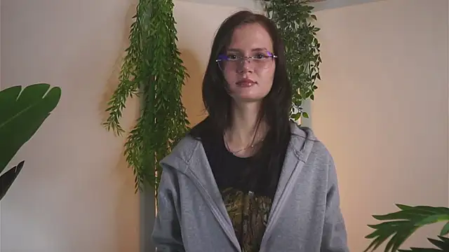 Snapshot of MarcyFrazee chatting on 10/15/25, 01:50 MarcyFrazee online show from 10/15/25, 01:50