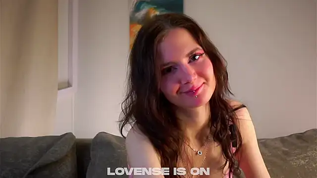 Snapshot of MarcyFrazee chatting on 11/22/25, 02:21 MarcyFrazee online show from 11/22/25, 02:21