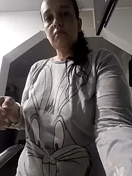 FiorellaDuboi online show from 11/19/25, 09:53