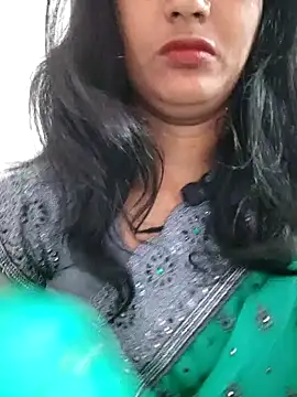 Snapshot of Janu-hasena chatting on 10/30/25, 05:09 Janu-hasena online show from 10/30/25, 05:09