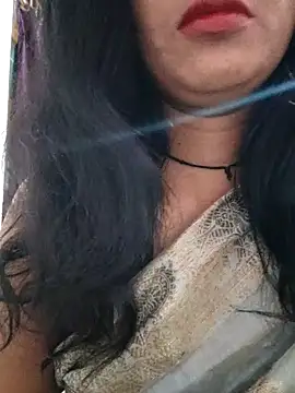 Snapshot of Janu-hasena chatting on 11/04/25, 07:40 Janu-hasena online show from 11/04/25, 07:40