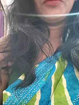 Snapshot of Janu-hasena chatting on 11/05/25, 05:35 Janu-hasena online show from 11/05/25, 05:35