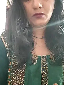 Snapshot of Janu-hasena chatting on 11/08/25, 10:26 Janu-hasena online show from 11/08/25, 10:26