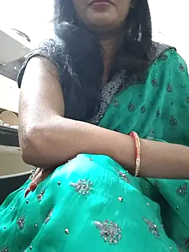 Snapshot of Janu-hasena chatting on 11/13/25, 05:34 Janu-hasena online show from 11/13/25, 05:34