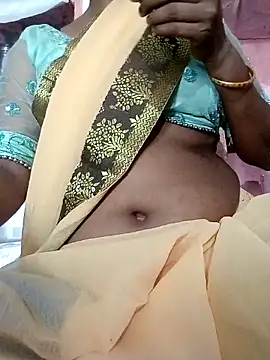Sexy Riya Bhabhi online show from 10/08/25, 03:53