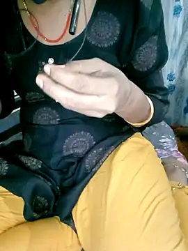 Sexy Riya Bhabhi online show from 10/25/25, 07:19