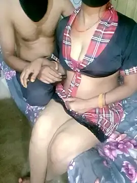 Sexy Riya Bhabhi online show from 11/10/25, 04:17