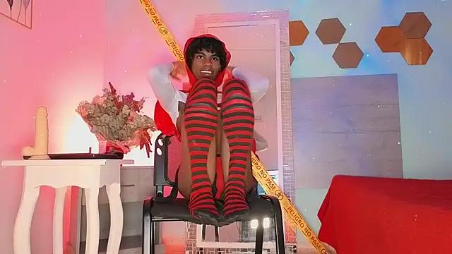 Snapshot of Darkcandyboy chatting on 10/11/25, 12:47 Darkcandyboy online show from 10/11/25, 12:47