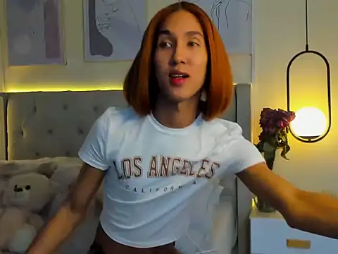 Snapshot of Chloe_Celeste chatting on 10/29/25, 06:15 Chloe Celeste online show from 10/29/25, 06:15