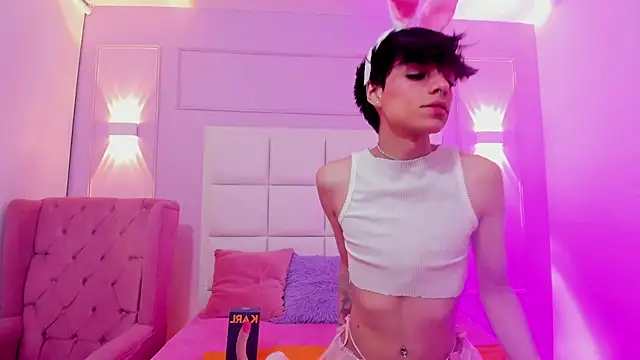 Baby Lannie online show from 10/18/25, 03:31