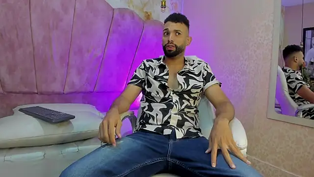 Snapshot of onlymen2025 chatting on 10/09/25, 11:41 onlymen2025 online show from 10/09/25, 11:41