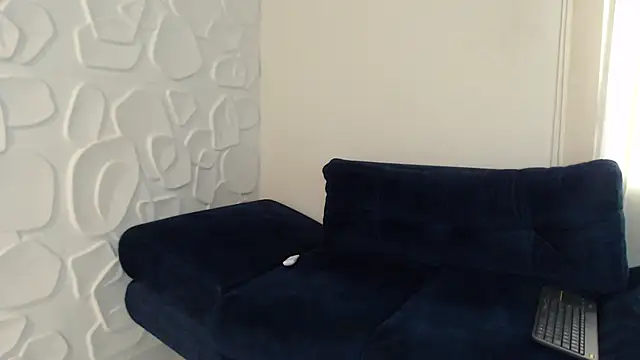 ChloeeRosse online show from 10/20/25, 11:43