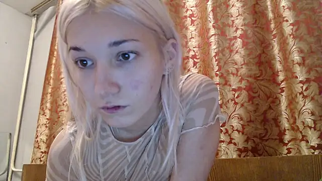 maybe doll online show from 11/12/25, 04:40