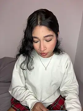 Snapshot of Ariasex_ chatting on 10/11/25, 01:49 Ariasex online show from 10/11/25, 01:49