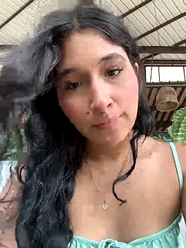 Snapshot of Ariasex_ chatting on 11/03/25, 08:10 Ariasex online show from 11/03/25, 08:10