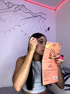 Snapshot of Ariasex_ chatting on 11/18/25, 08:02 Ariasex online show from 11/18/25, 08:02