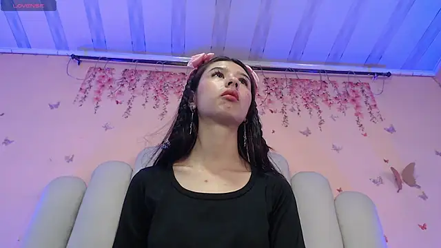 SweetRenata  online show from 11/05/25, 12:05